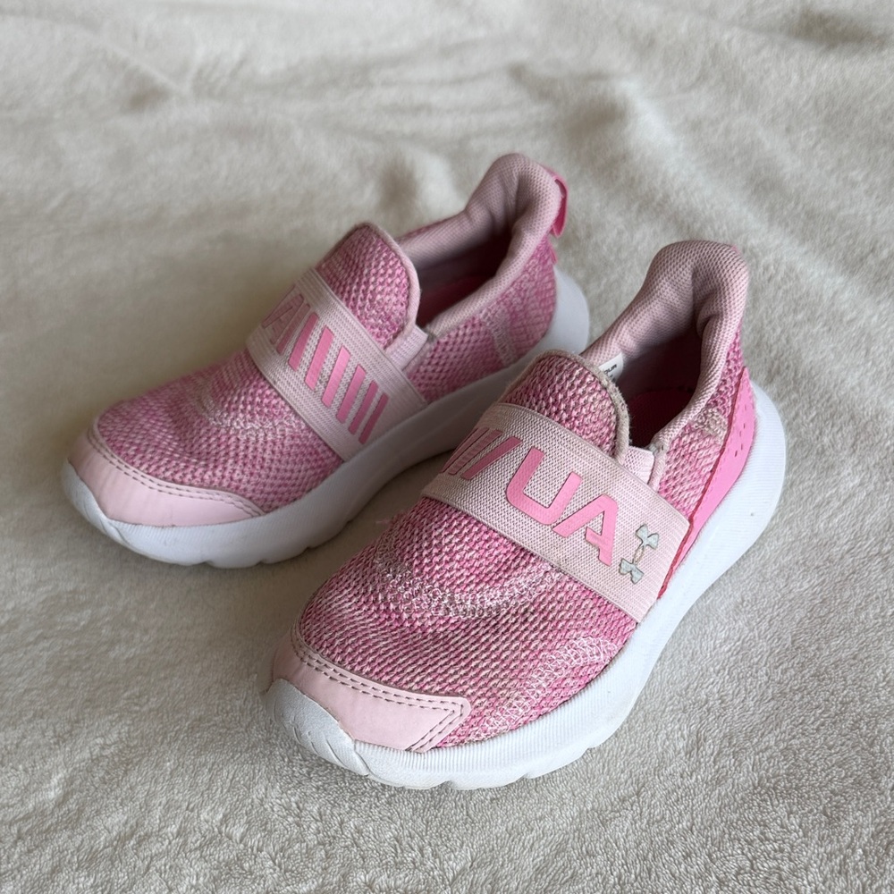 GIRLS UNDER ARMOUR PINK SLIP ON SNEAKERS size 11T